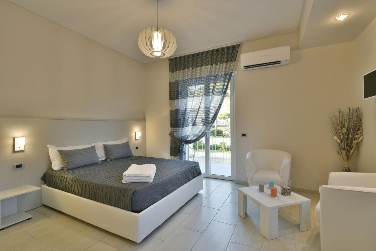 Tolomeo Rooms Laura Εξωτερικό φωτογραφία